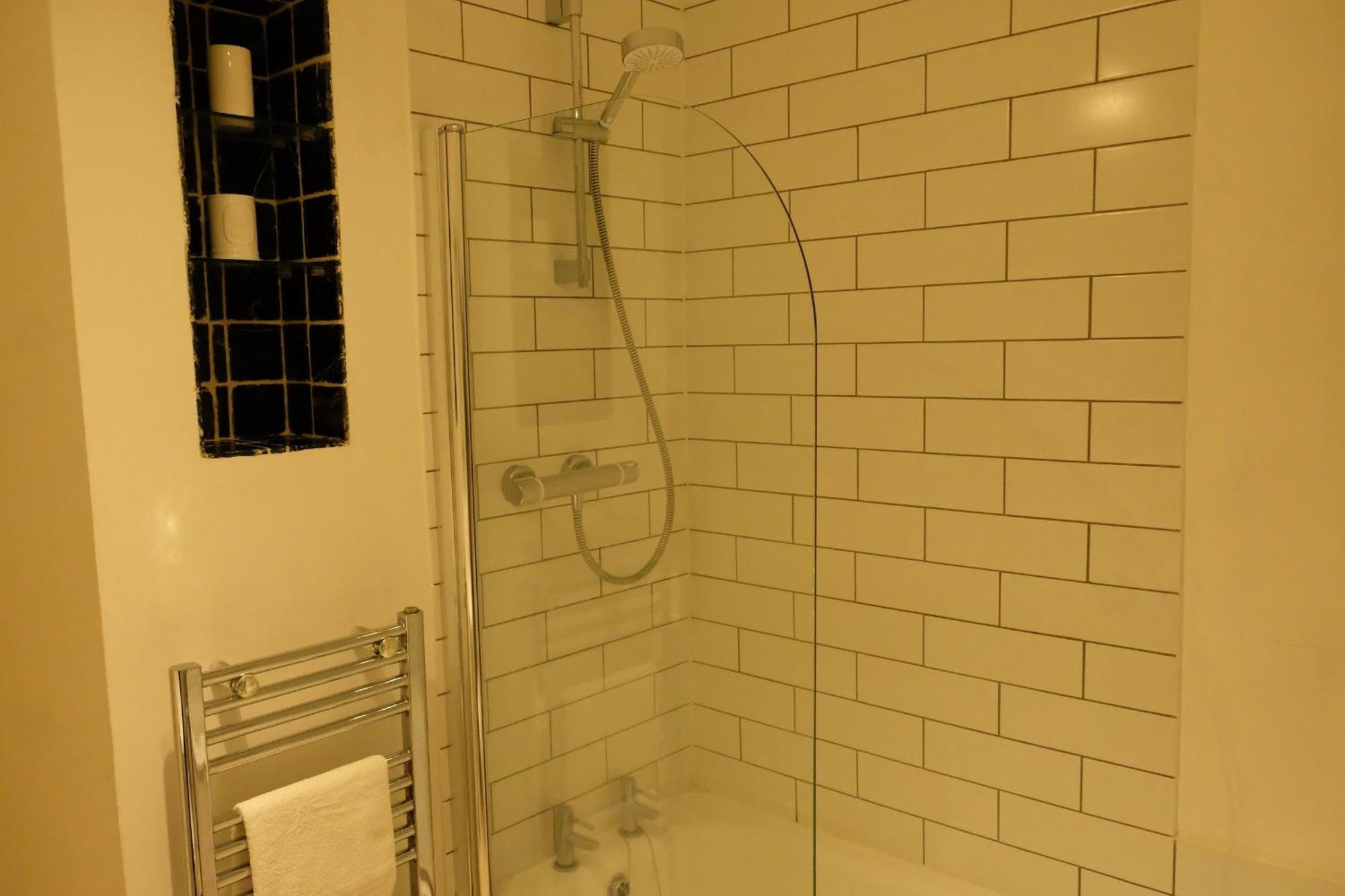Spacious City Centre Apartment Bath Zewnętrze zdjęcie