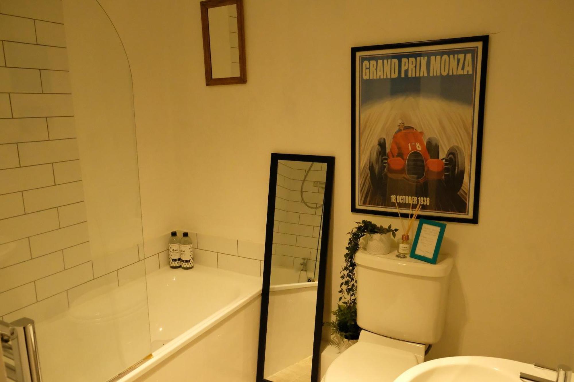 Spacious City Centre Apartment Bath Zewnętrze zdjęcie